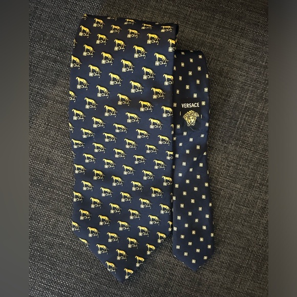 VERSACE Tie - Multicolor Blue Medusa / Lion Geometric Striped 100% Silk Italy‎ - Picture 1 of 13